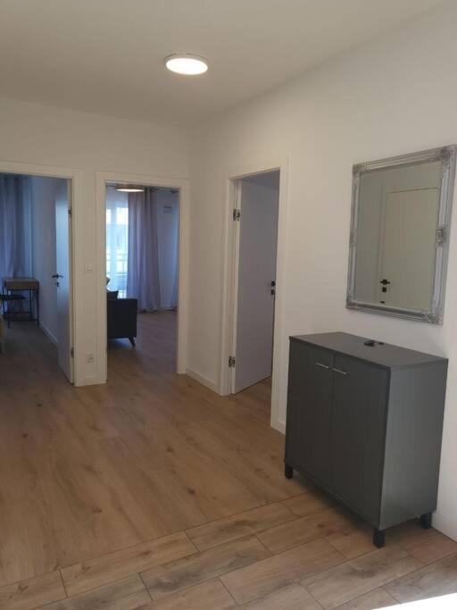 Appartamento Duzy Apartament W Centrum - 3 Pokoje - Garaz Breslavia Esterno foto